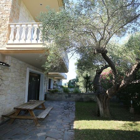 Villa Argo 3 - Beachfront, Big Gardens, Location! Pefkochori Dış mekan fotoğraf
