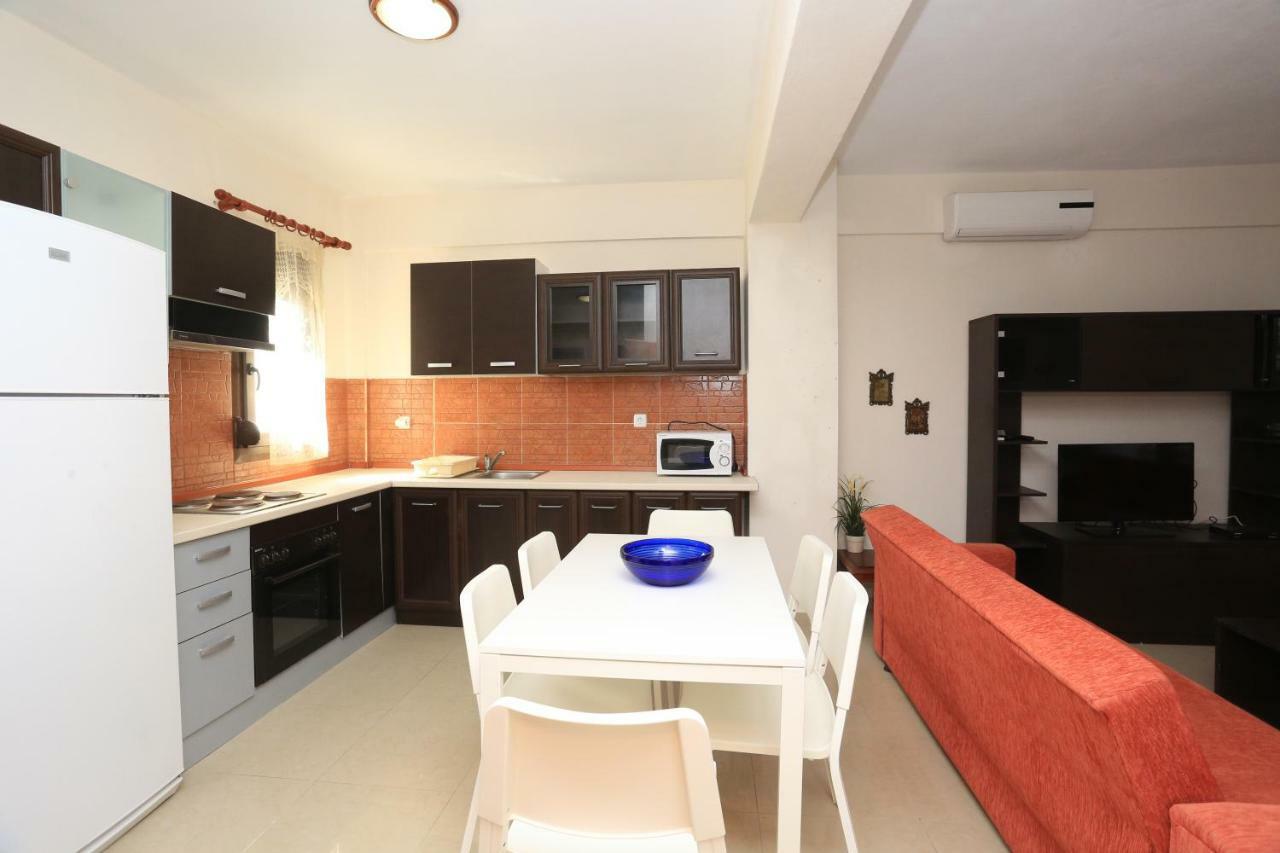 Villa Argo 3 - Beachfront, Big Gardens, Location! Pefkochori Dış mekan fotoğraf