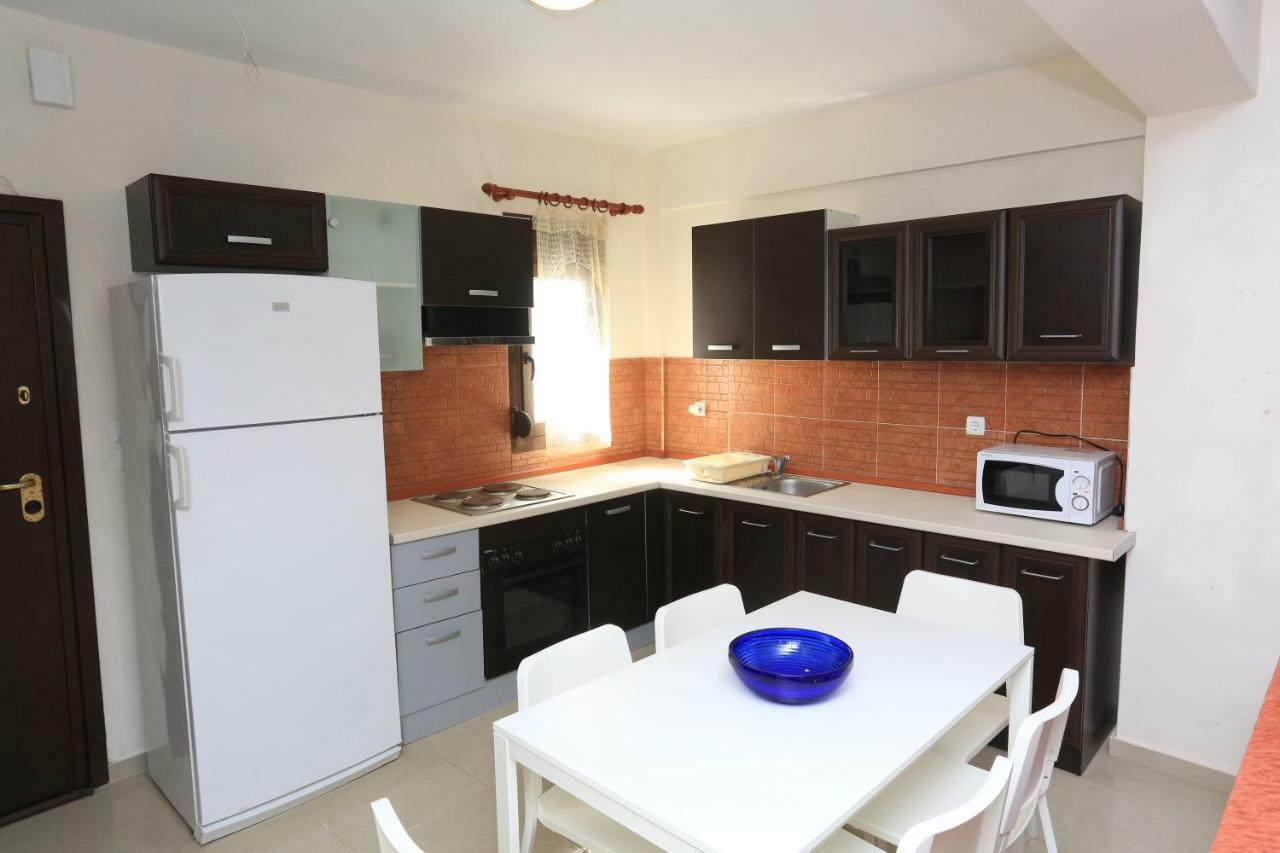 Villa Argo 3 - Beachfront, Big Gardens, Location! Pefkochori Dış mekan fotoğraf