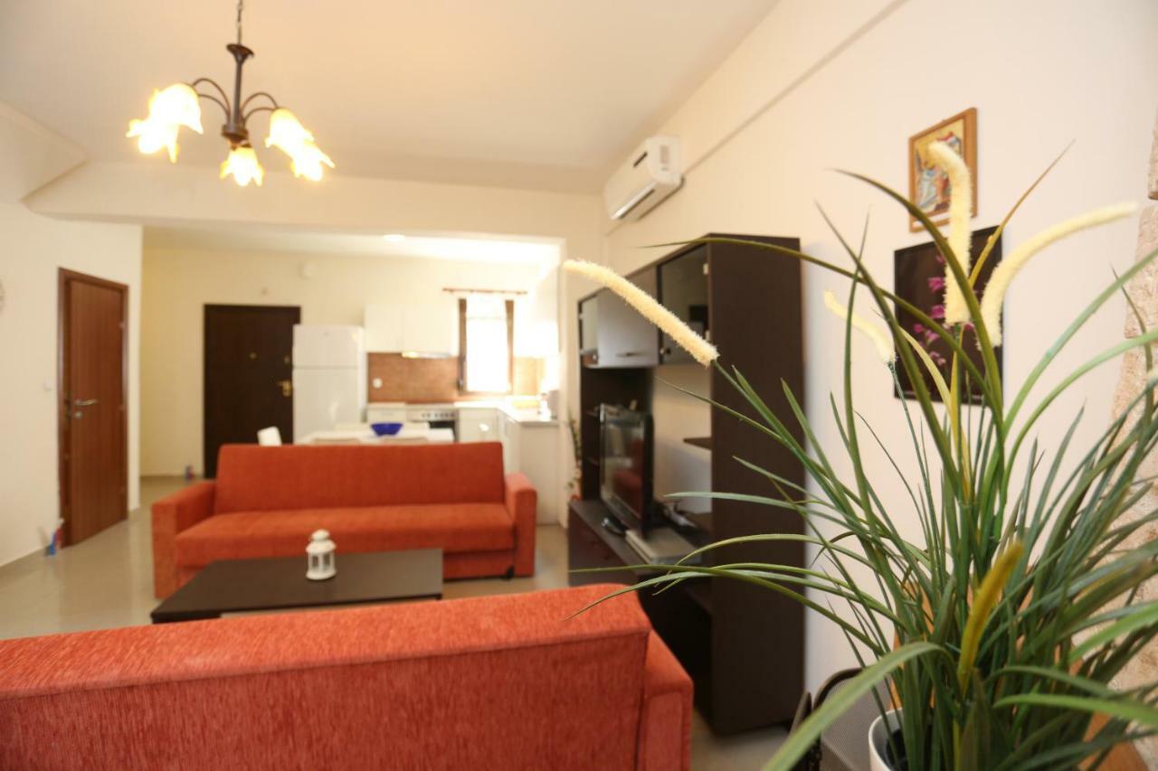 Villa Argo 3 - Beachfront, Big Gardens, Location! Pefkochori Dış mekan fotoğraf